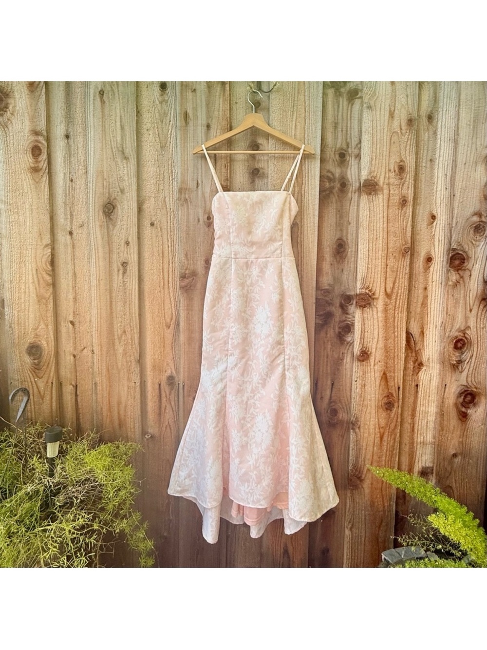 Blush Pink Floral Jacquard High-Low Mermaid Midi Dress 🌿 - Picture 7 of 11